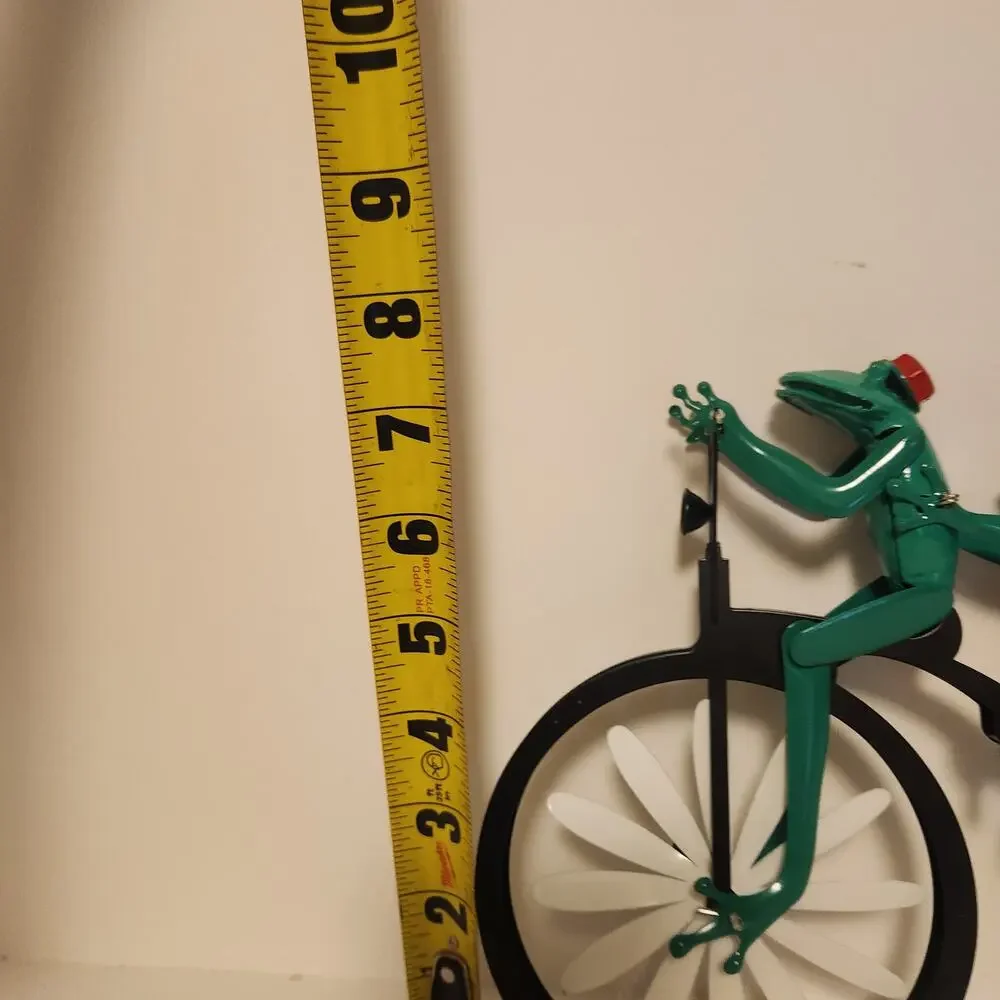 Vintage Bicycle Yard Lawn Windmill Decoration Frog Bicycle Model Garden Decor